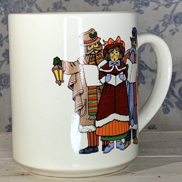 Rare Vintage Christmas Carolers Mug - Picture 6 of 8